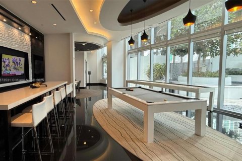 Condo in Miami, Florida, 3 bedrooms  № 1924122 - photo 26