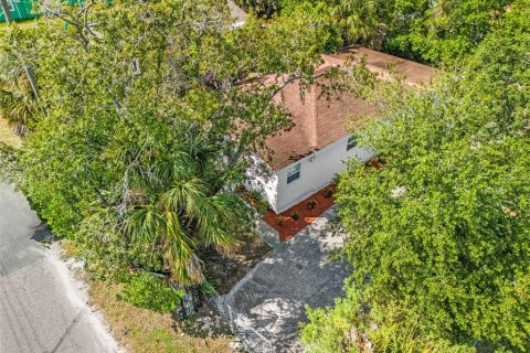 Villa ou maison à vendre à Tampa, Floride: 3 chambres, 100.33 m2 № 2395770 - photo 29