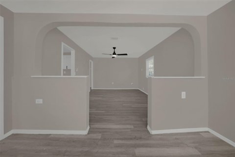 Villa ou maison à vendre à Tampa, Floride: 3 chambres, 100.33 m2 № 2395770 - photo 4