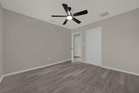 Villa ou maison à vendre à Tampa, Floride: 3 chambres, 100.33 m2 № 2395770 - photo 17