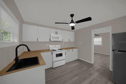 Villa ou maison à vendre à Tampa, Floride: 3 chambres, 100.33 m2 № 2395770 - photo 14