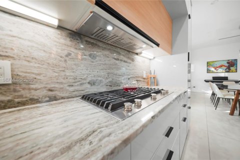 Купить виллу или дом в Форт-Лодердейл, Флорида 4 спальни, 266.72м2, № 2020004 - фото 8