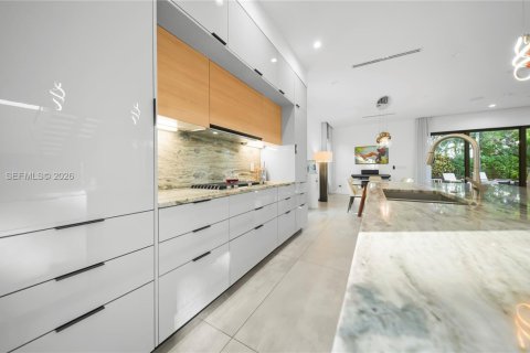 Купить виллу или дом в Форт-Лодердейл, Флорида 4 спальни, 266.72м2, № 2020004 - фото 7