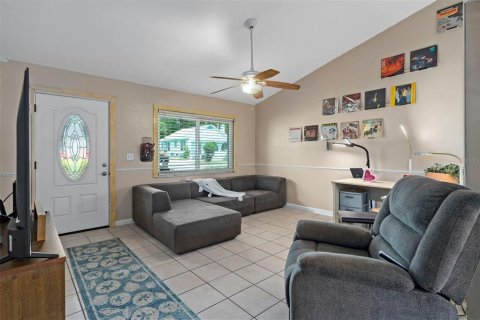 House in Tarpon Springs, Florida 2 bedrooms, 100.15 sq.m. № 2355852 - photo 8