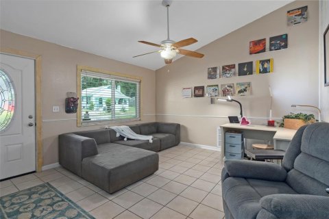 House in Tarpon Springs, Florida 2 bedrooms, 100.15 sq.m. № 2355852 - photo 9