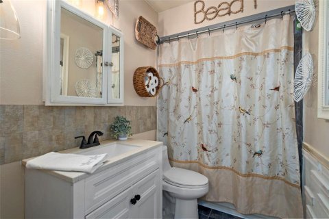 House in Tarpon Springs, Florida 2 bedrooms, 100.15 sq.m. № 2355852 - photo 18