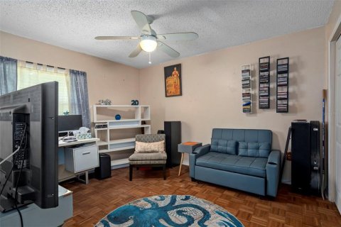 House in Tarpon Springs, Florida 2 bedrooms, 100.15 sq.m. № 2355852 - photo 19