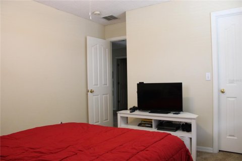 House in Clermont, Florida 4 bedrooms, 222.04 sq.m. № 1831833 - photo 13