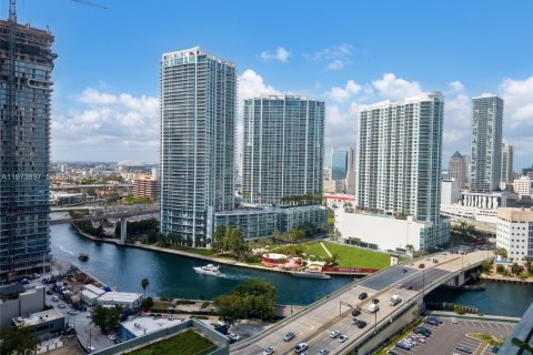 Condo in Miami, Florida, 1 bedroom  № 2246684