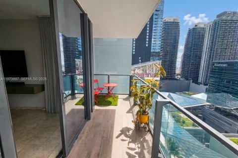 Condo in Miami, Florida, 1 bedroom № 2246684 - photo 17