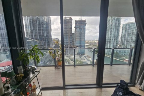 Condo in Miami, Florida, 1 bedroom № 2246684 - photo 21