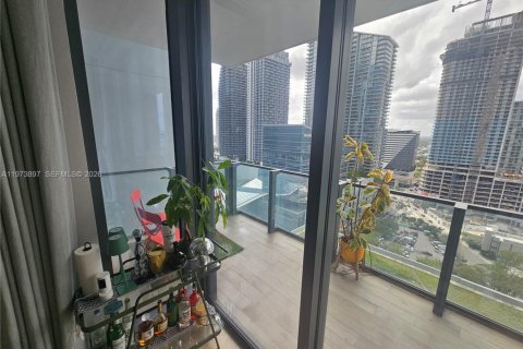 Condo in Miami, Florida, 1 bedroom № 2246684 - photo 22