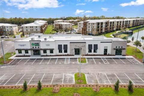 Commercial property in The Villages, Florida № 1717137 - photo 6