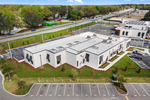 Commercial property in The Villages, Florida № 1717137 - photo 9