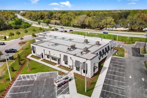 Commercial property in The Villages, Florida № 1717137 - photo 8