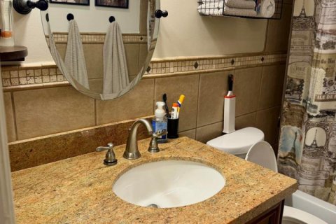 Condo in Pompano Beach, Florida, 2 bedrooms № 2244992 - photo 18