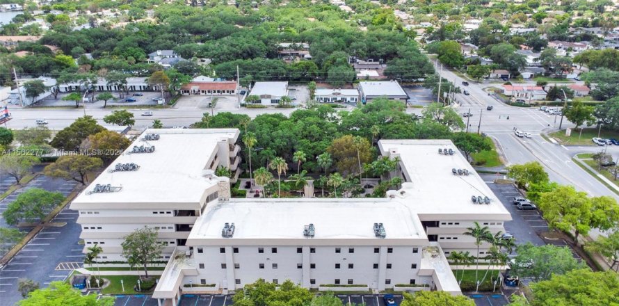 Oficina en Hollywood, Florida № 1102114