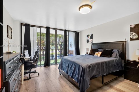 Condo in Aventura, Florida, 2 bedrooms № 2186144 - photo 24