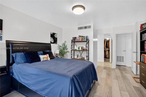 Condo in Aventura, Florida, 2 bedrooms № 2186144 - photo 25