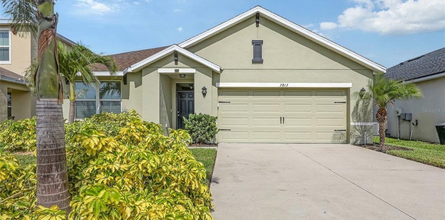 House in Palmetto, Florida 3 bedrooms, 155.33 sq.m. № 1802890