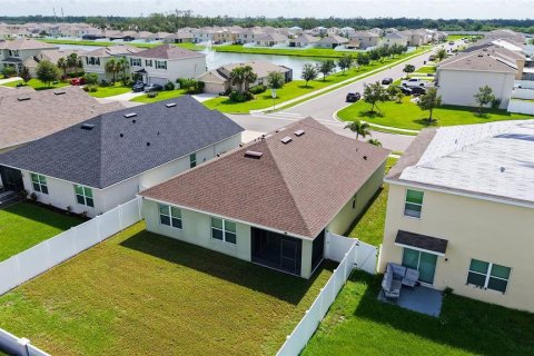House in Palmetto, Florida 3 bedrooms, 155.33 sq.m. № 1802890 - photo 3