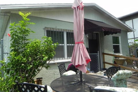 Casa en Saint Petersburg, Florida 3 dormitorios, 85.93 m2 № 2236291