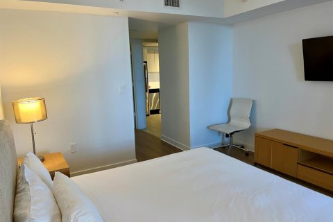 Copropriété à vendre à Hallandale Beach, Floride: 2 chambres, 96.34 m2 № 2084072 - photo 12