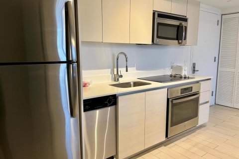 Copropriété à vendre à Hallandale Beach, Floride: 2 chambres, 96.34 m2 № 2084072 - photo 8