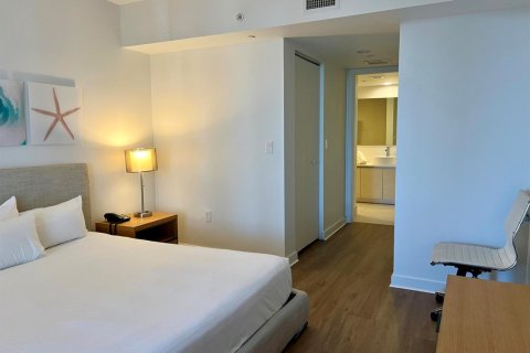 Copropriété à vendre à Hallandale Beach, Floride: 2 chambres, 96.34 m2 № 2084072 - photo 11