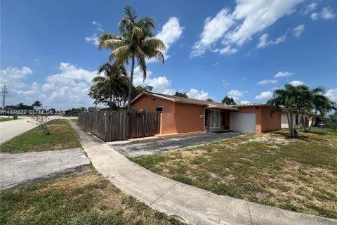 Casa en alquiler en Sunrise, Florida, 3 dormitorios, 147.16 m2 № 2026433 - foto 24