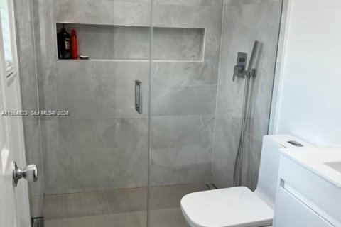 Casa en alquiler en Sunrise, Florida, 3 dormitorios, 147.16 m2 № 2026433 - foto 19