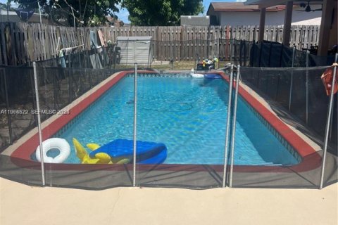 Casa en alquiler en Sunrise, Florida, 3 dormitorios, 147.16 m2 № 2026433 - foto 17