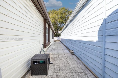 Villa ou maison à vendre à Orlando, Floride: 3 chambres, 177.63 m2 № 2011475 - photo 30