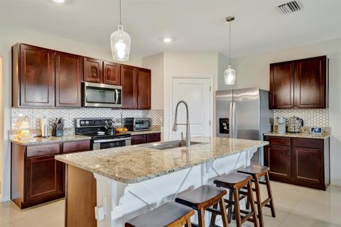 House in Wimauma, Florida 4 bedrooms, 171.5 sq.m. № 1624822 - photo 30