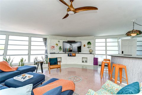 Villa ou maison à louer à Saint Petersburg, Floride: 2 chambres, 204.94 m2 № 1687875 - photo 29