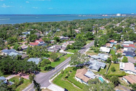 Villa ou maison à louer à Saint Petersburg, Floride: 2 chambres, 204.94 m2 № 1687875 - photo 1