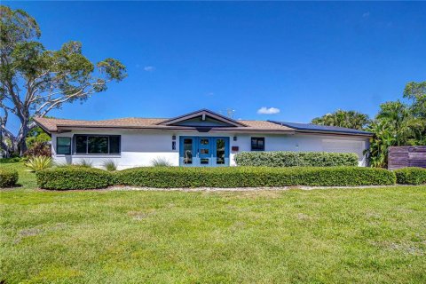 Villa ou maison à louer à Saint Petersburg, Floride: 2 chambres, 204.94 m2 № 1687875 - photo 4