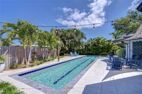 Villa ou maison à louer à Saint Petersburg, Floride: 2 chambres, 204.94 m2 № 1687875 - photo 13