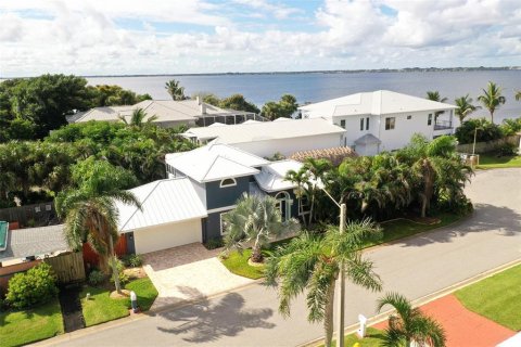 Villa ou maison à vendre à Melbourne Beach, Floride: 3 chambres, 131.55 m2 № 2427336 - photo 2