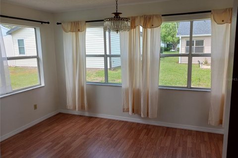 House in Lady Lake, Florida 2 bedrooms, 128.48 sq.m. № 1609632 - photo 15