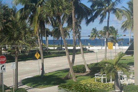 Appartement à louer à Fort Lauderdale, Floride: 2 chambres, 285.95 m2 № 2256734 - photo 17