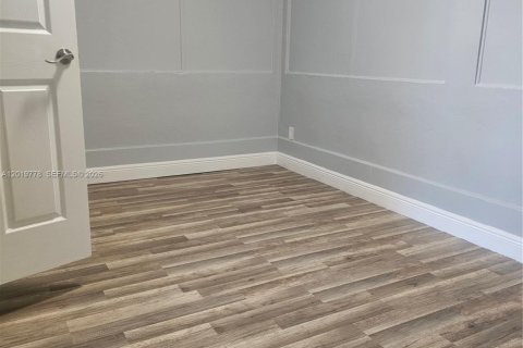 Appartement à louer à Fort Lauderdale, Floride: 2 chambres, 285.95 m2 № 2256734 - photo 14