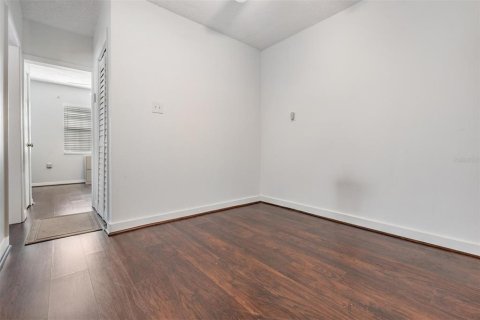 Casa en venta en Tampa, Florida, 4 dormitorios, 146.6 m2 № 1676064 - foto 14