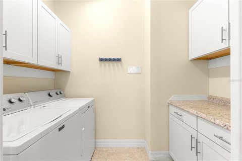 House in Ocala, Florida 2 bedrooms, 143.53 sq.m. № 1874025 - photo 28