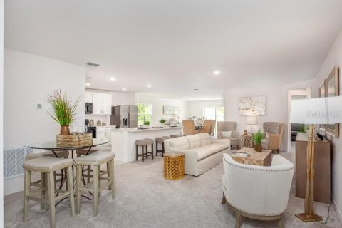 House in Newberry, Florida 4 bedrooms, 174.28 sq.m. № 1918573 - photo 6