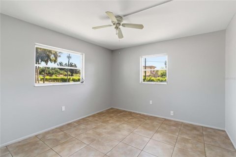 Apartment in Sarasota, Florida 2 bedrooms, 107.4 sq.m. № 2214514 - photo 4