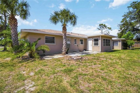 Apartment in Sarasota, Florida 2 bedrooms, 107.4 sq.m. № 2214514 - photo 12