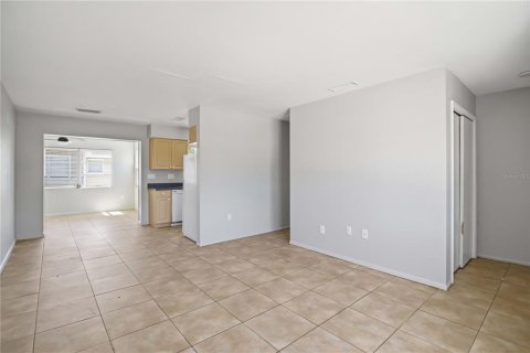 Apartment in Sarasota, Florida 2 bedrooms, 107.4 sq.m. № 2214514 - photo 17