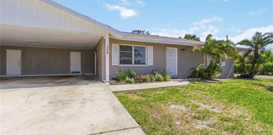 Apartment in Sarasota, Florida 2 bedrooms, 107.4 sq.m. № 2214514