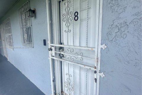 Copropriété à vendre à Opa-locka, Floride: 2 chambres, 74.32 m2 № 1937833 - photo 4